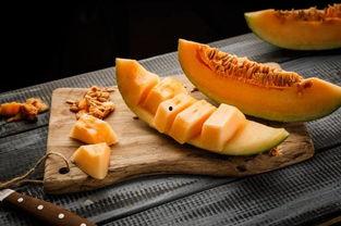 雅吃蜜瓜摆件被盗,珍贵艺术品遭遇不幸